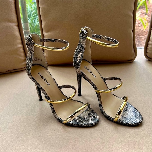 Sandals - Picture 3 of 5